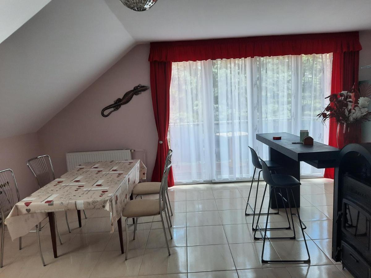 Fitt Apartman Ленти Екстериор снимка