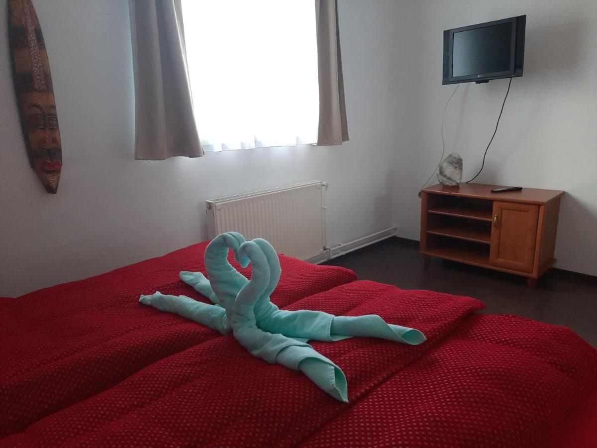 Fitt Apartman Ленти Екстериор снимка